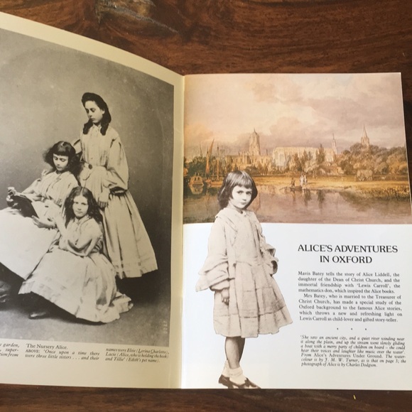 3 Alice in Wonderland Unique Bundle: 2 Used Books + 1 Melamine Plate - Picture 13 of 15